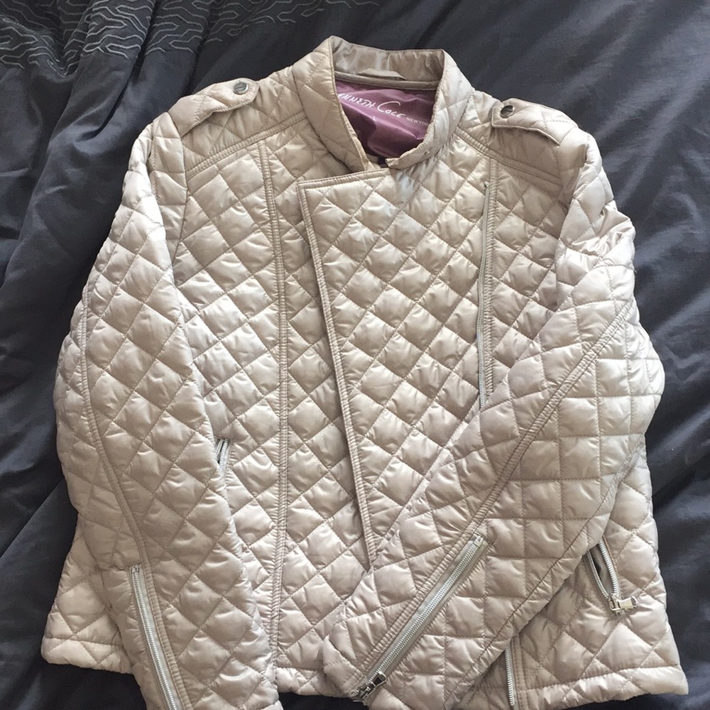 Kenneth Cole ivory diamond quilted jacket
